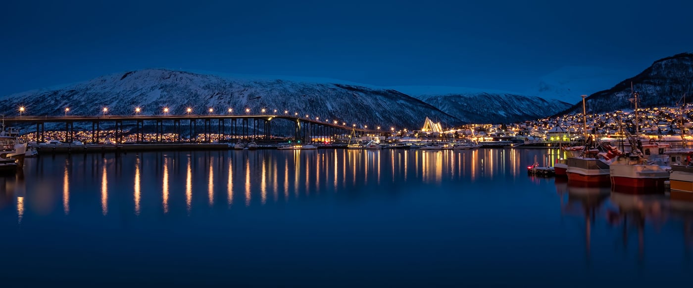 tromso-bridge-across-tromsoysundet-strait-DGT6K8C